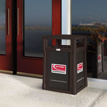 Load image into Gallery viewer, Resin Customizable Garbage Can with Covered Lid, 34.4 gal, Plastic, Java
