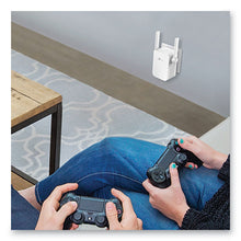 Load image into Gallery viewer, RE205 AC750 Wi-Fi Range Extender, 1 Port, Dual-Band 2.4 GHz/5 GHz
